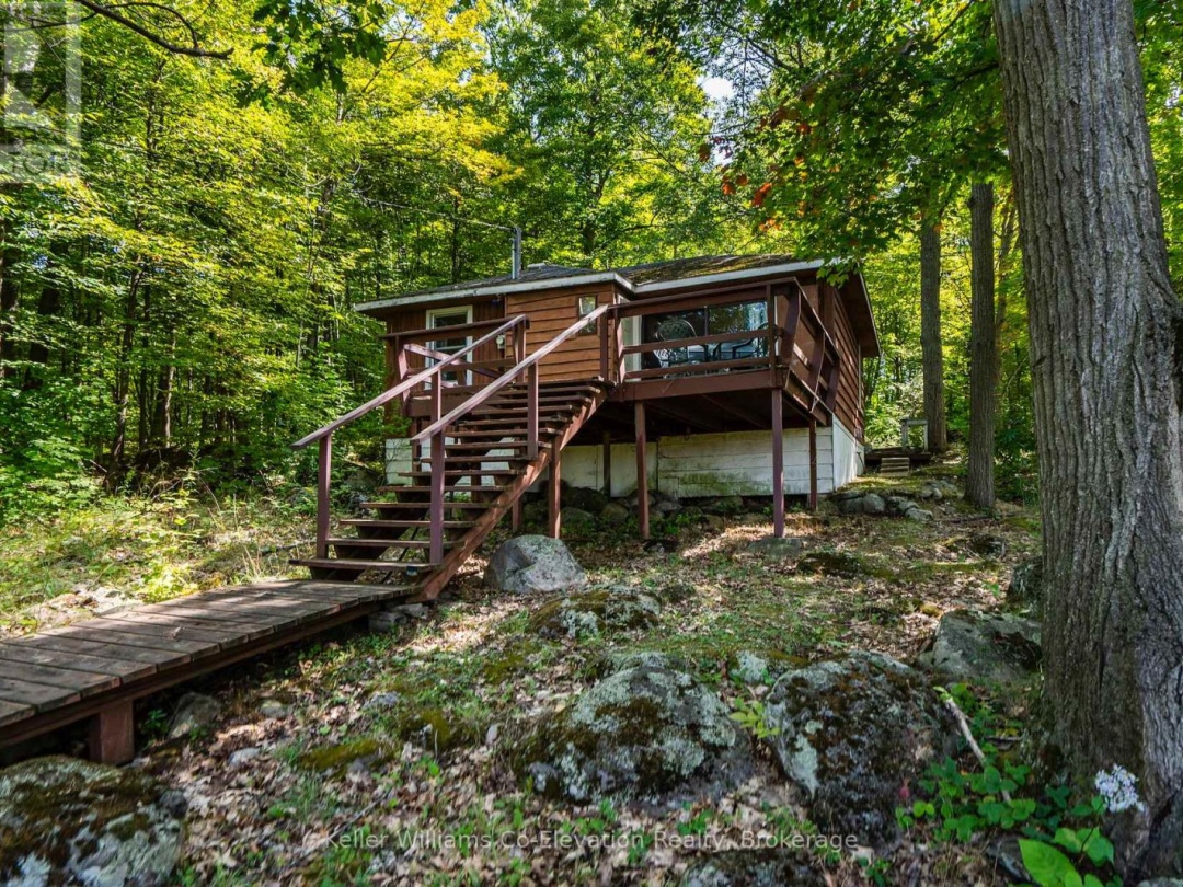 3 CROSSINGVIEW LANE, 