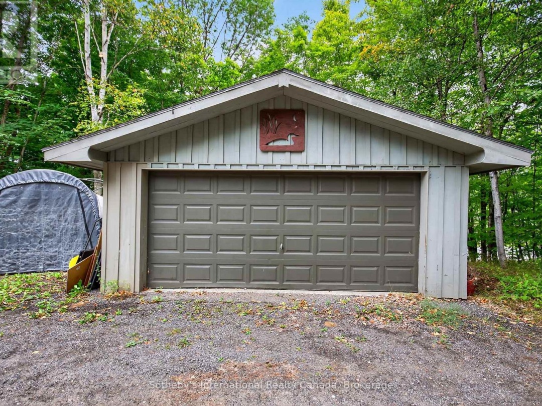 1132 LIMBERLOST ROAD, 