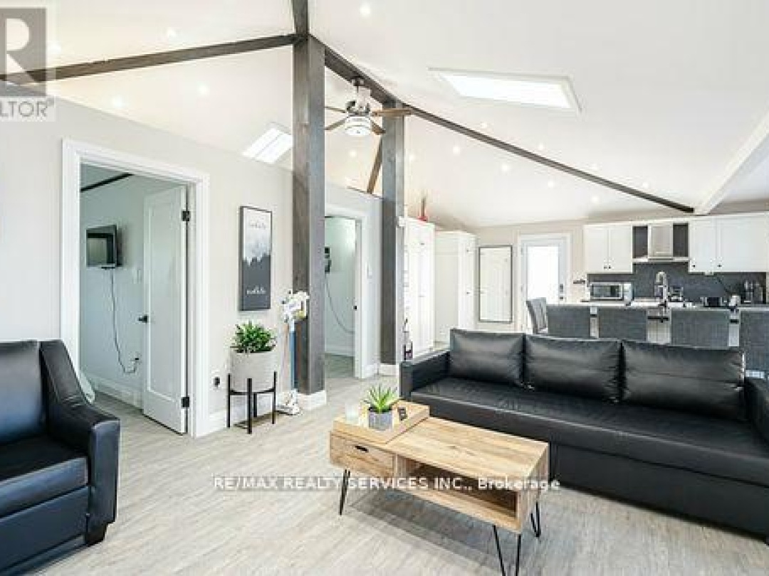 28 ELDONIA ROAD, Canal Lake