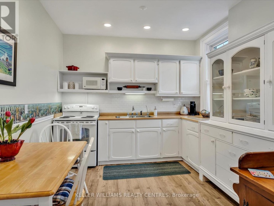 140 KING STREET, Kawartha Lakes (Woodville)