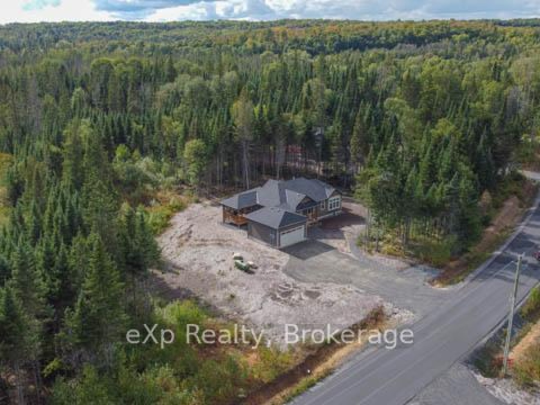 40 - 1052 GREENSVIEW DRIVE, 