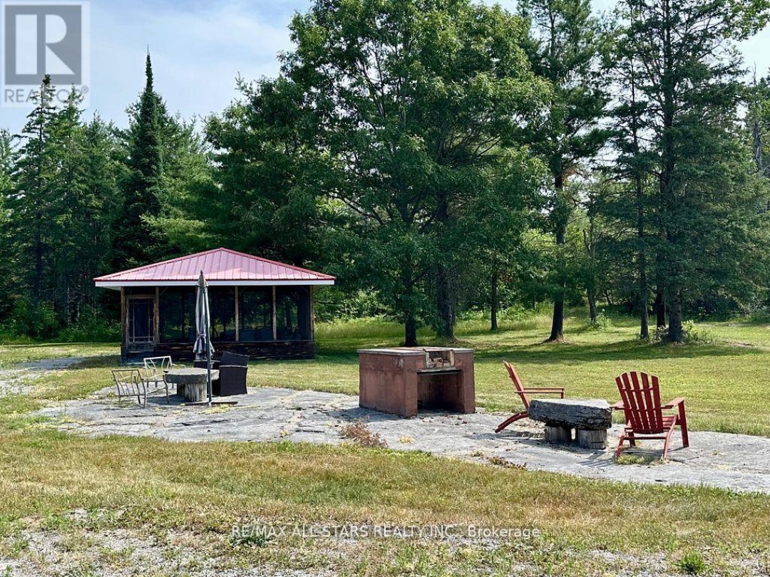 380 LEDGE ROAD, Trent Lakes