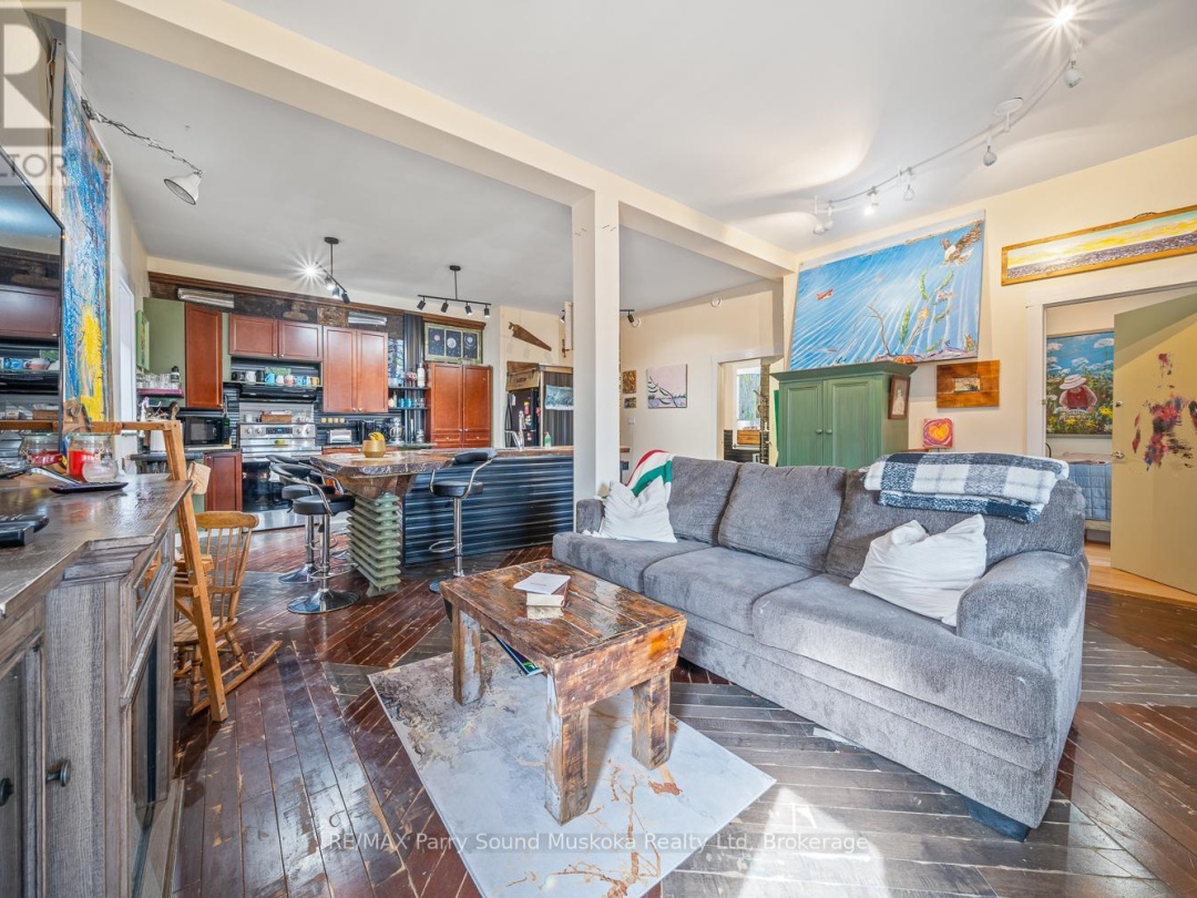 47 GIBSON STREET, Parry Sound
