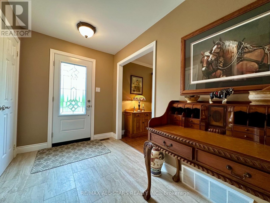 243 WEST STREET, Kawartha Lakes (Bobcaygeon)