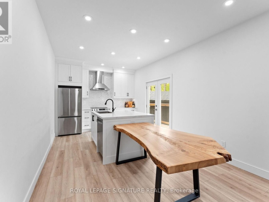 44 SUNNYSHORE PARK DRIVE, McKellar