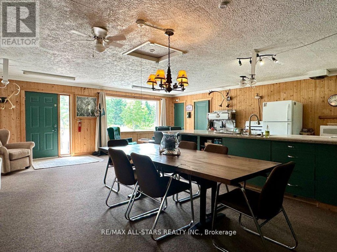 380 LEDGE ROAD, Trent Lakes