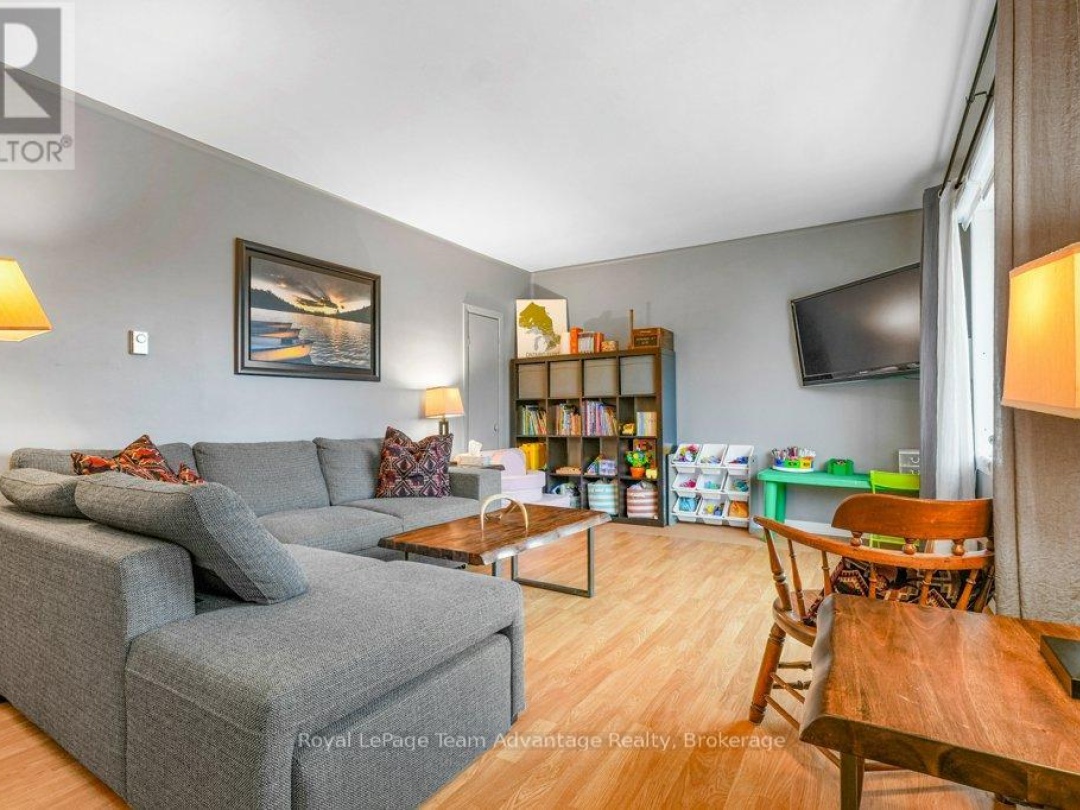 31 CASCADE STREET, Parry Sound