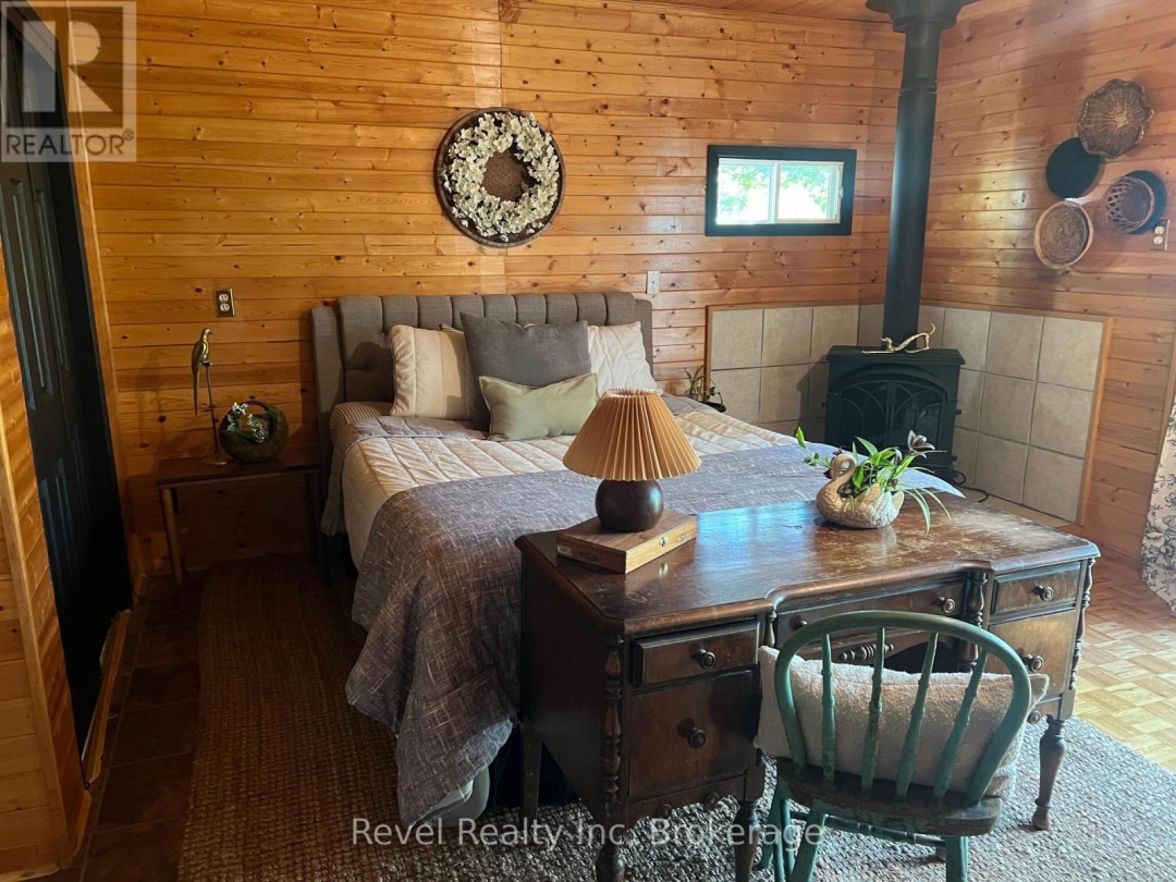 14 SWALLOW ROAD, Miller Lake