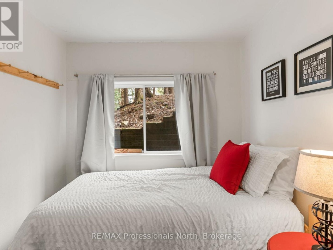 375 HARP LAKE ROAD, Harp Lake