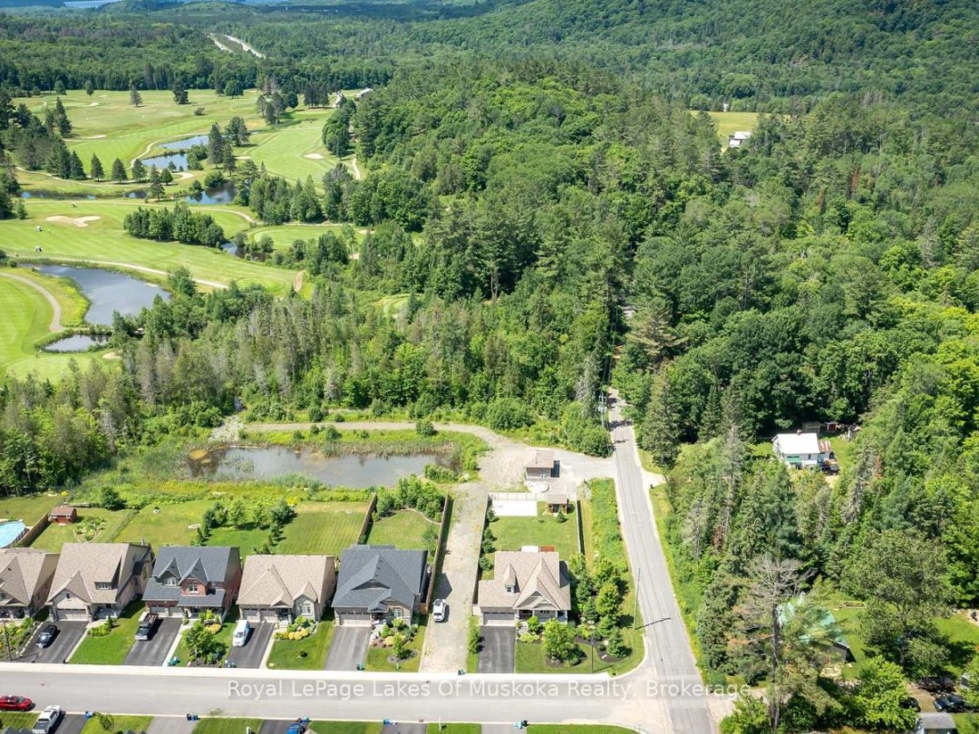 75 SELKIRK DRIVE, Huntsville (Chaffey)