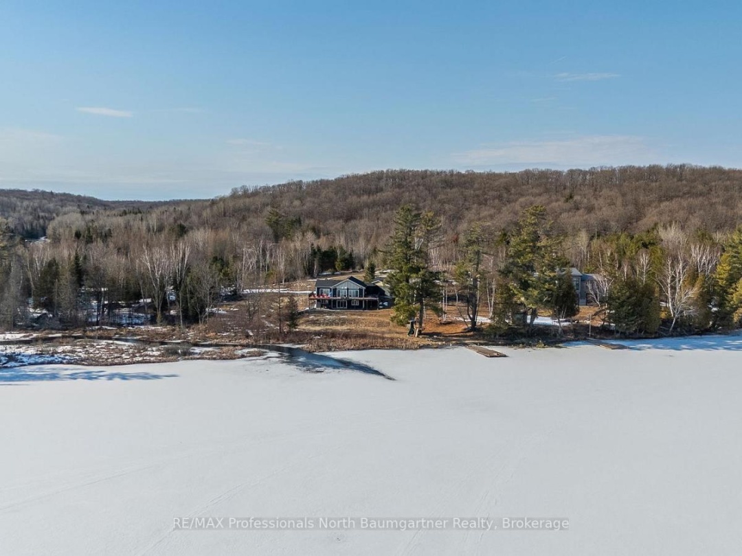 4318 GLAMORGAN ROAD, Haas Lake