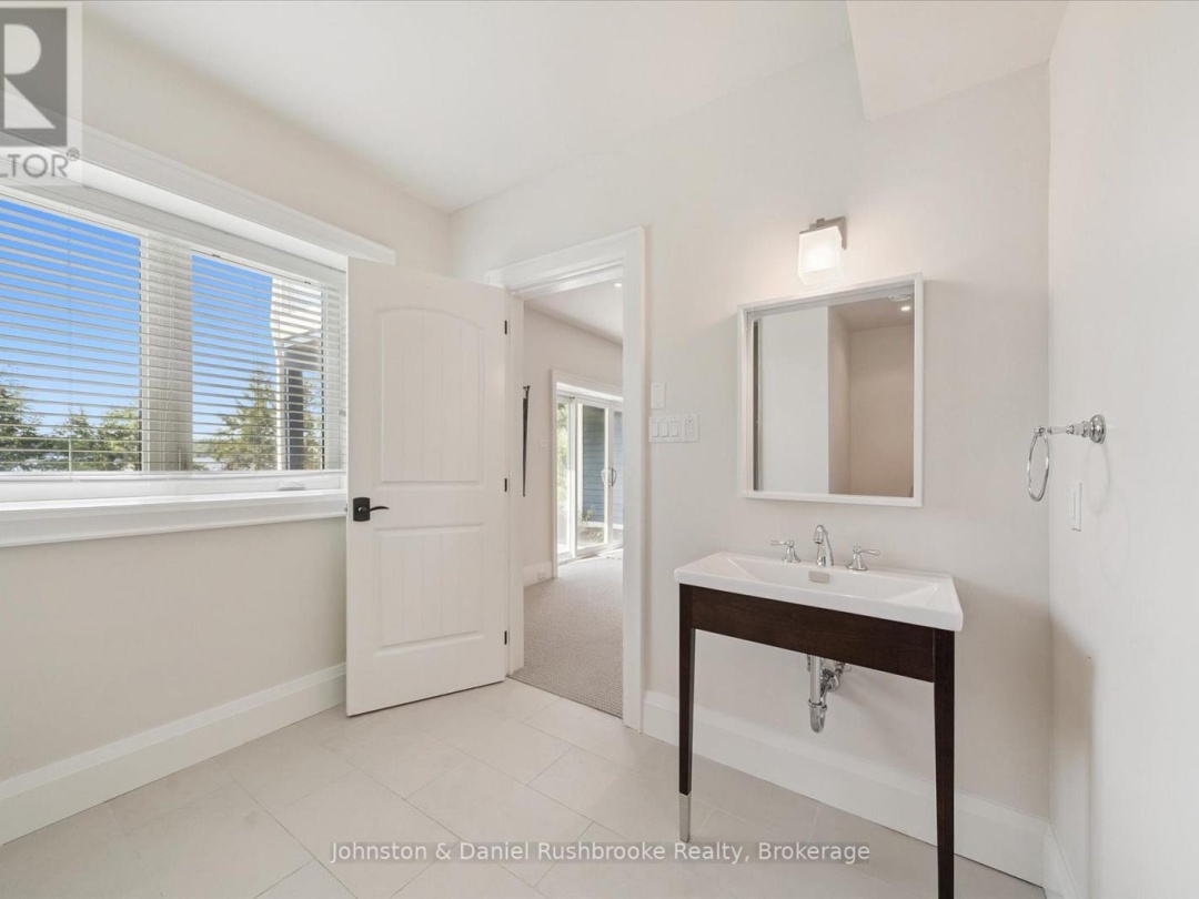 2-1350 STEPHENS BAY ROAD, Lake Muskoka