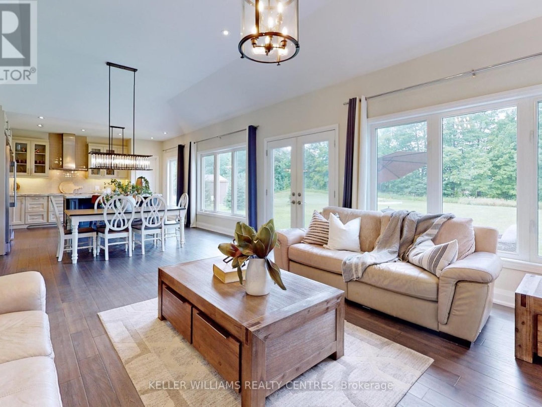 34 GEORGIAN GRANDE DRIVE, 