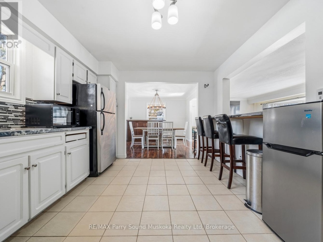 55 A CASCADE STREET E, Parry Sound