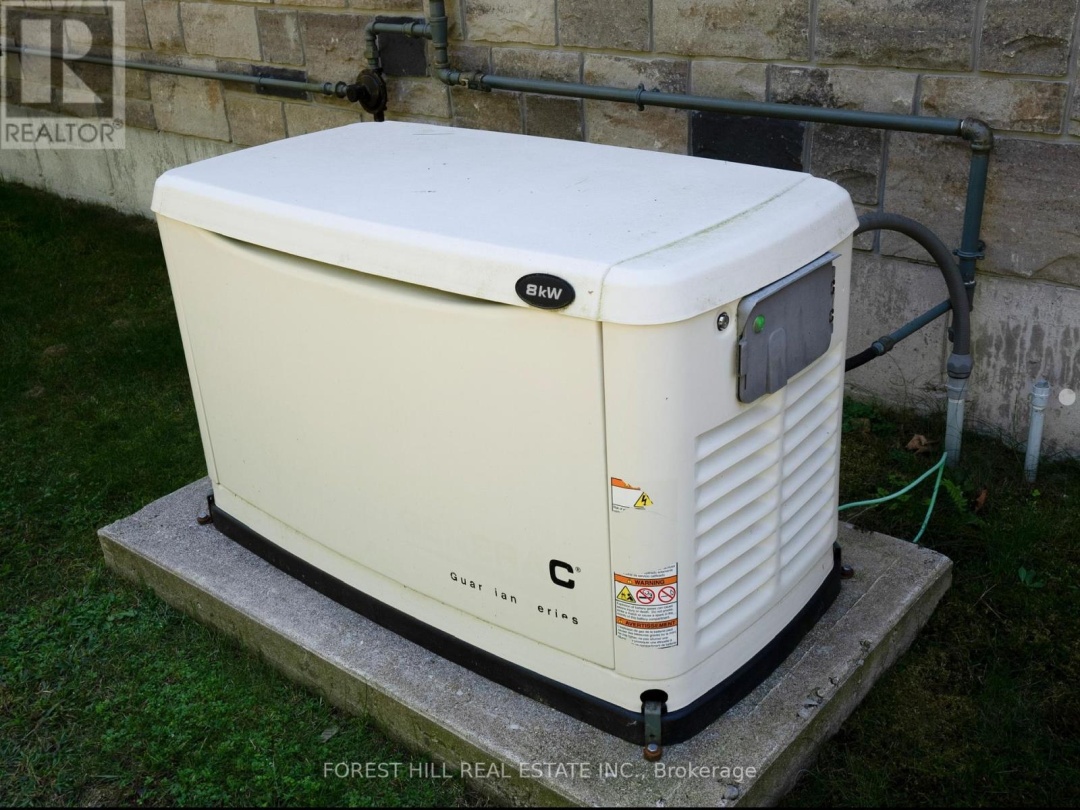 1025 TOWER CRESCENT, 