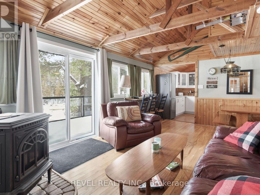 1129 LAKESHORE ROAD, Gooderham Lake