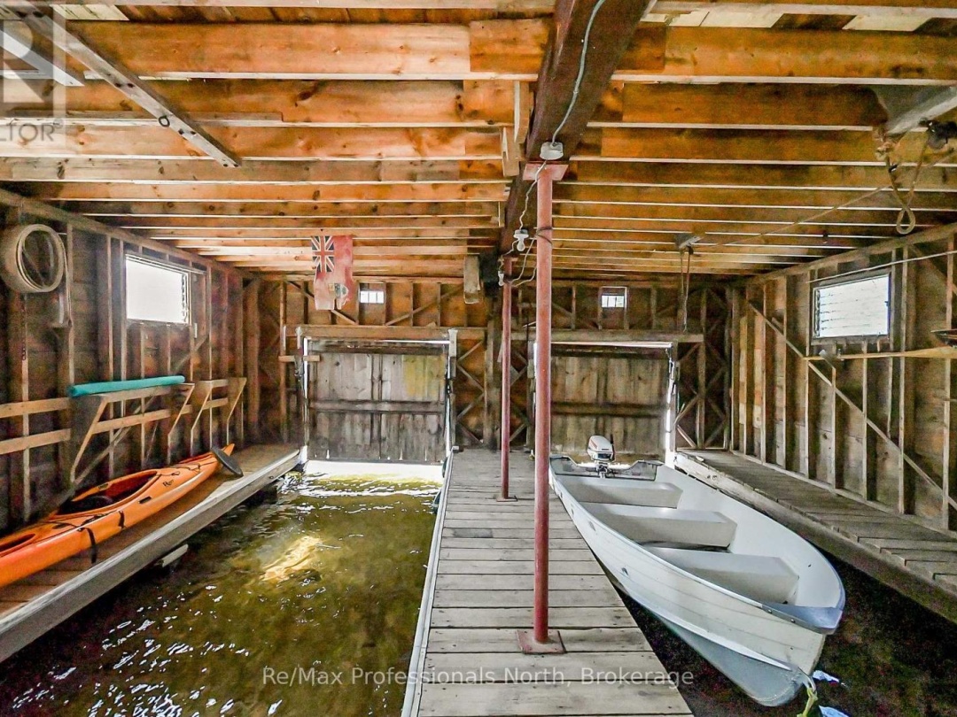 1054 BRYDONS BAY ROAD, 