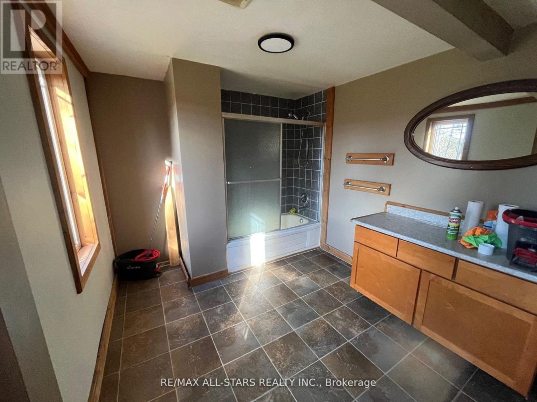 211 BURNT RIVER ROAD, Kawartha Lakes (Somerville)