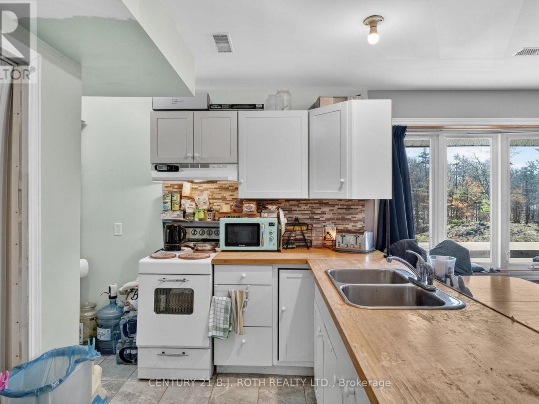 1411 HWY 11 S, Gravenhurst (Morrison)