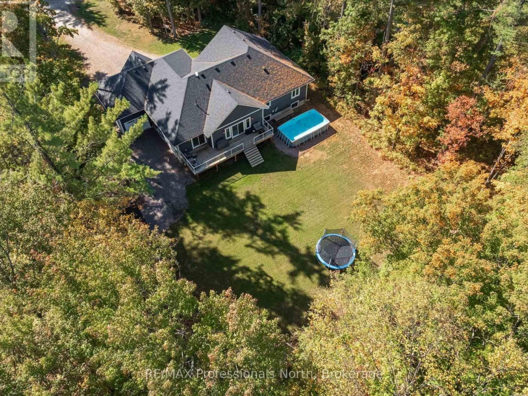 1034 XAVIER STREET, Gravenhurst (Morrison)