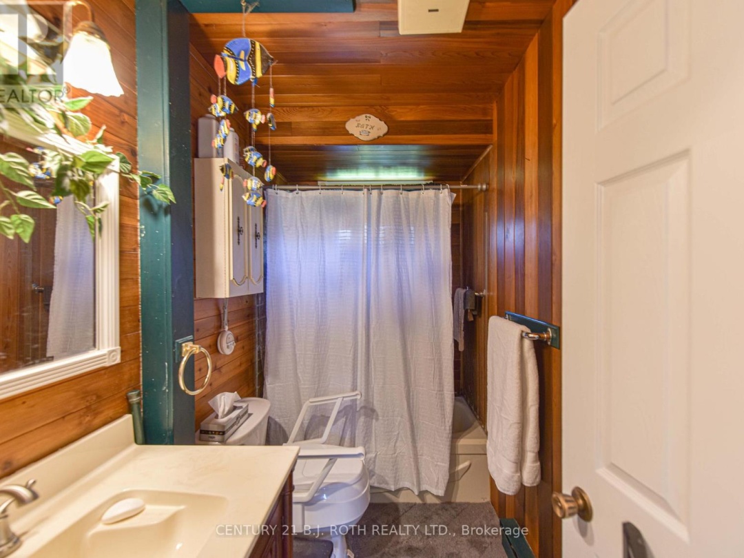 123 WELLINGTON STREET, Ramara (Atherley)