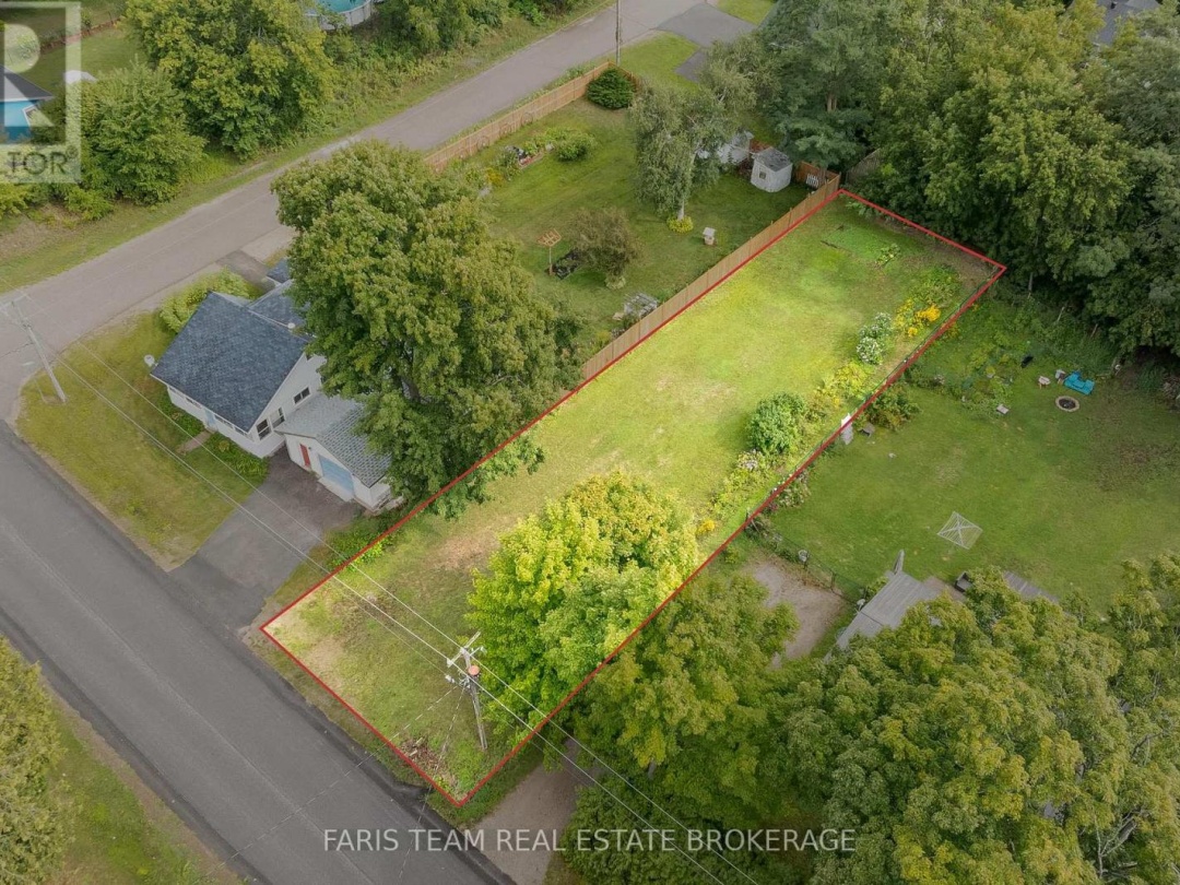 305 OUIDA STREET, Tay (Waubaushene)