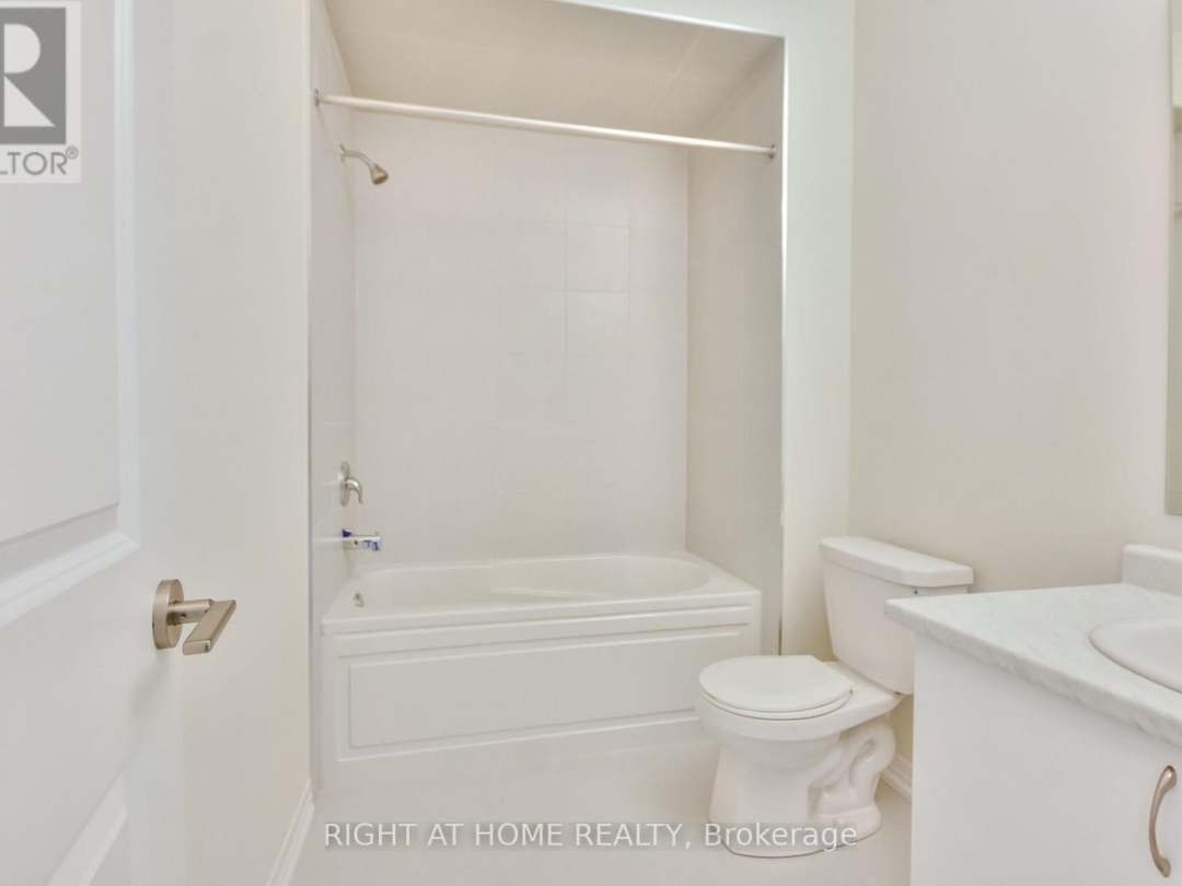 3056 SANDY ACRS AVENUE, Severn (West Shore)