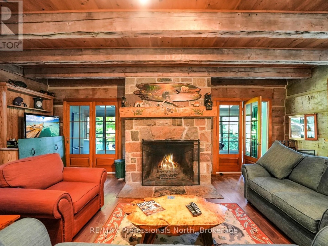 2682 WILKINSON ROAD, Kennisis Lake