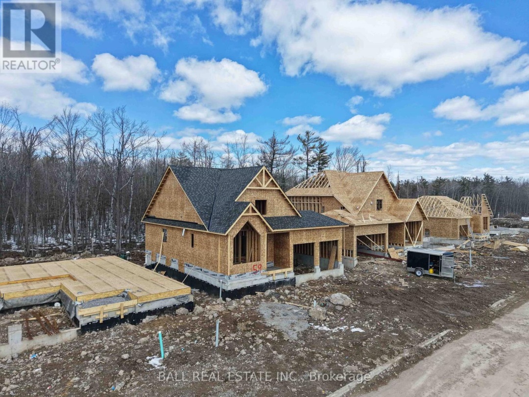 1 HEMLOCK CRESCENT, Kawartha Lakes (Bobcaygeon)