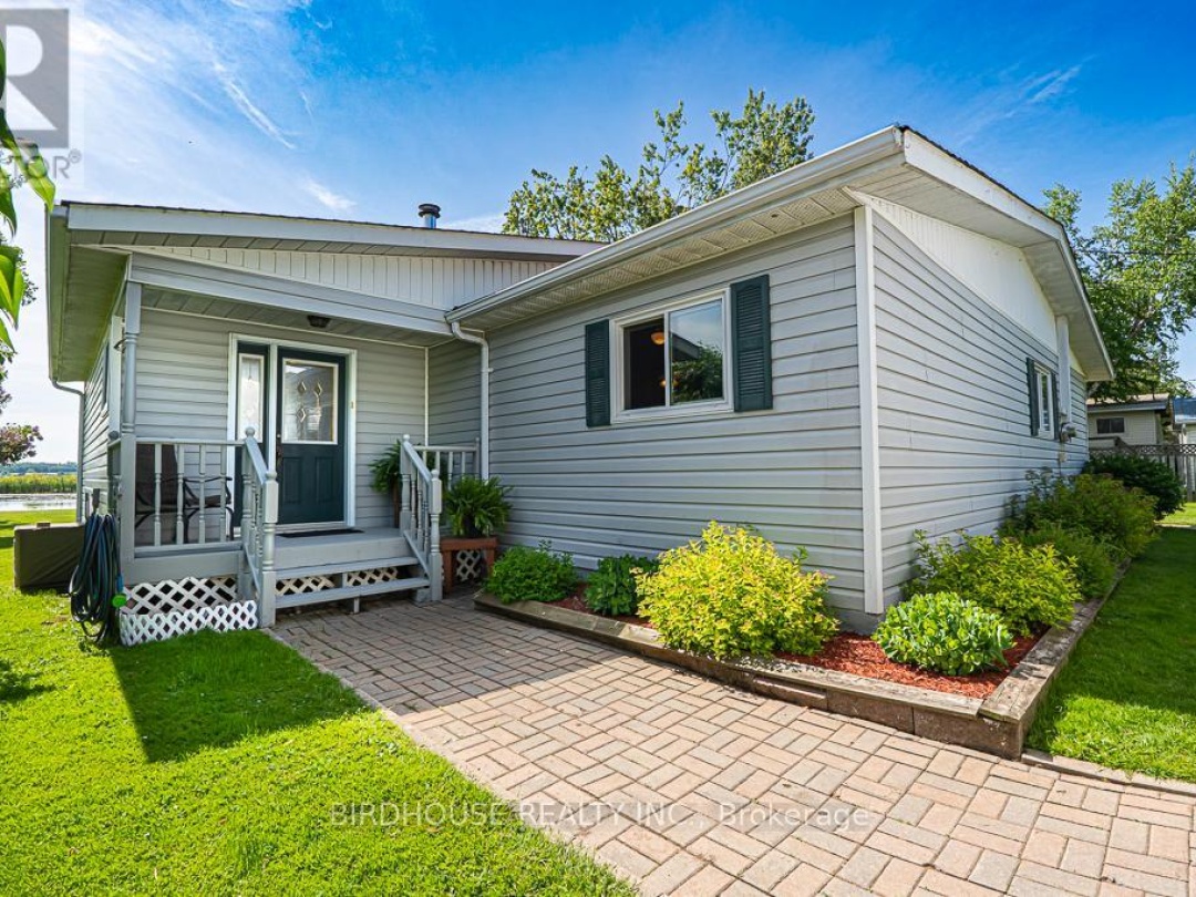 132 FENELON DRIVE, Sturgeon Lake