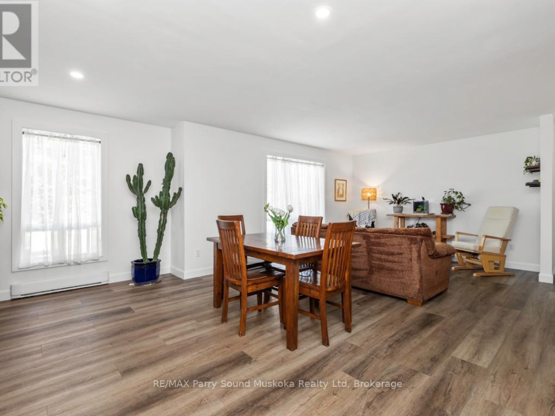 28 FOREST STREET, Parry Sound