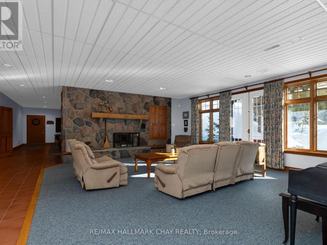 3778 VASEY ROAD, Tay