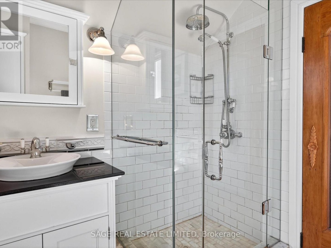 33 NORTH WATER STREET, 