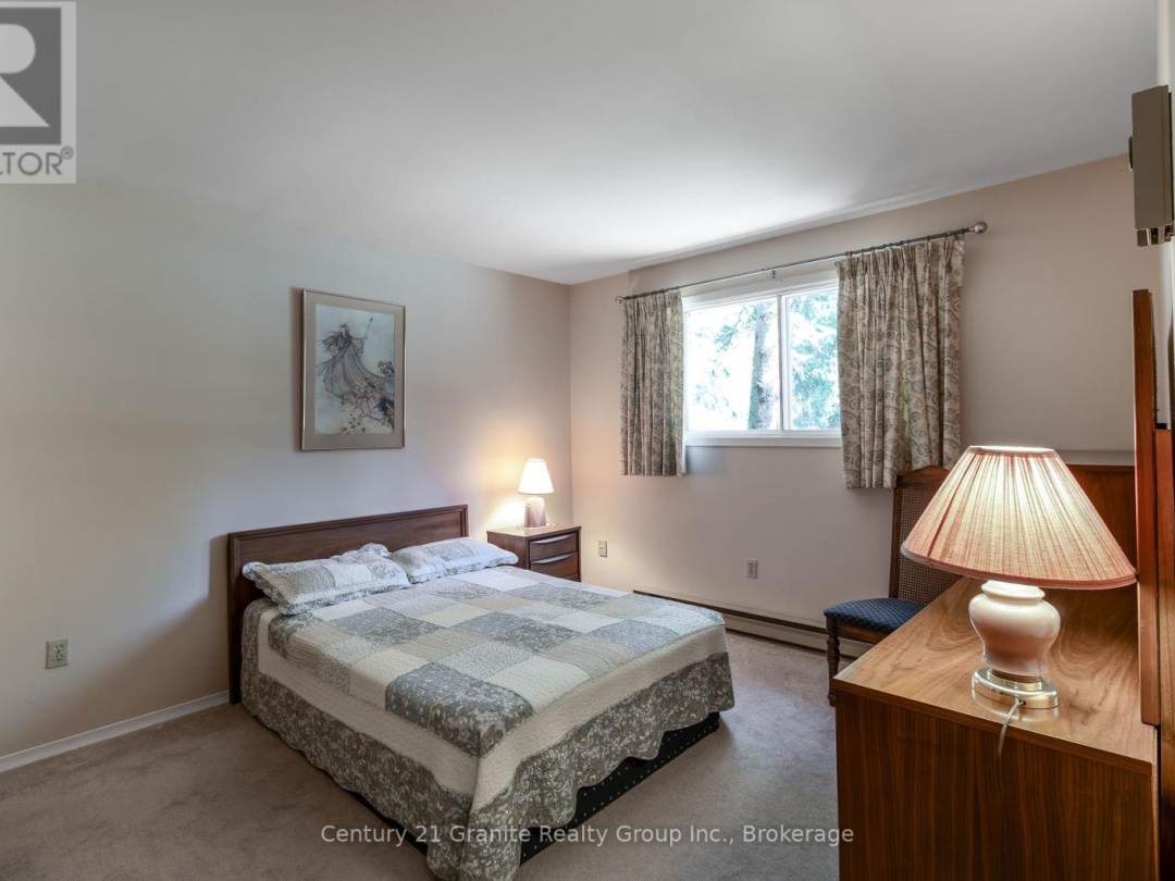 733 BOBCAYGEON ROAD, 