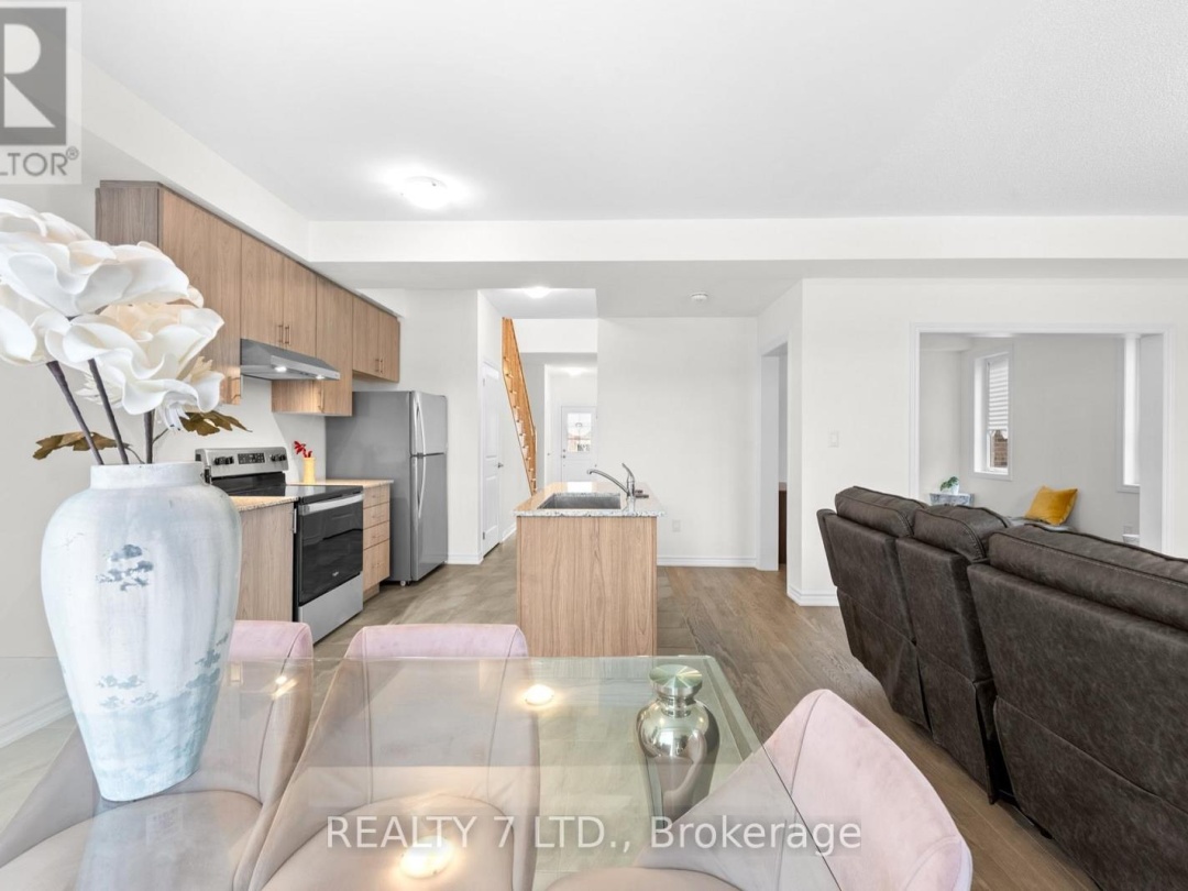 32 HILLCROFT WAY, Kawartha Lakes (Bobcaygeon)