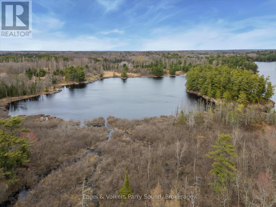 185 LOCH ERNE ROAD, Vowel Lake