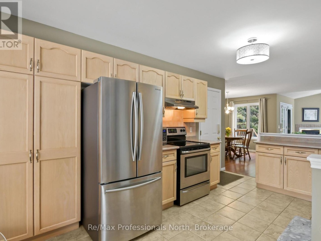 102 PINERIDGE GATE, Gravenhurst (Muskoka (S))