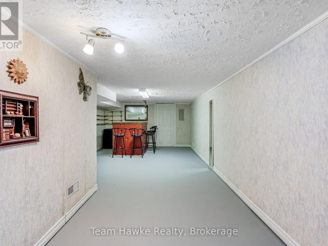 264 KINGFISHER AVENUE, 