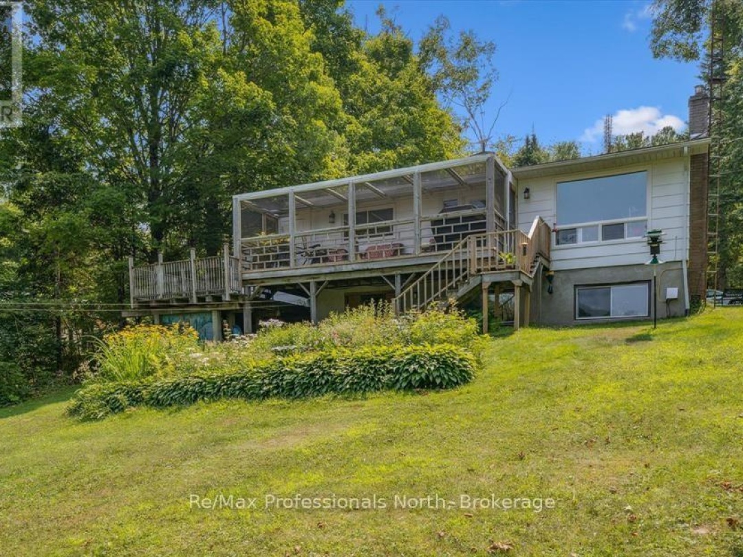 1042 RIVER HAVEN ROAD, Muskoka River