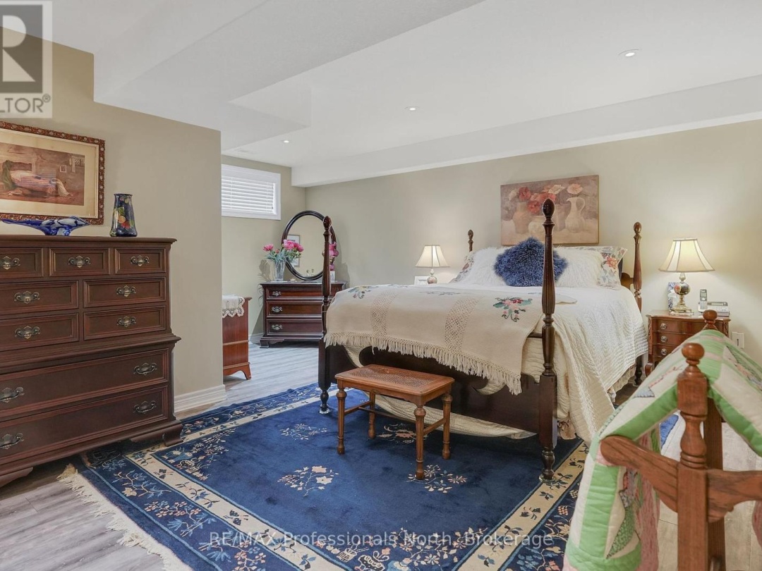 8 SERENITY PLACE CRESCENT, Huntsville (Chaffey)