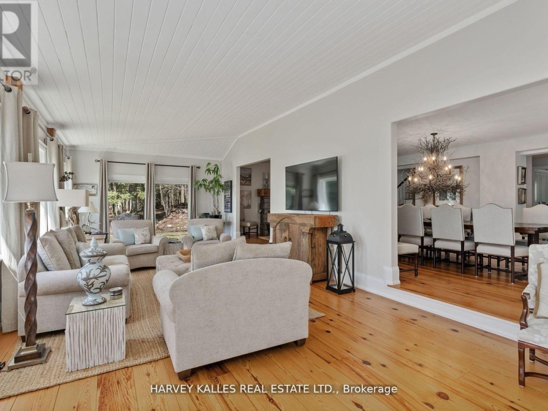 UNIT 2 - 2045 MUSKOKA RD 118W, 