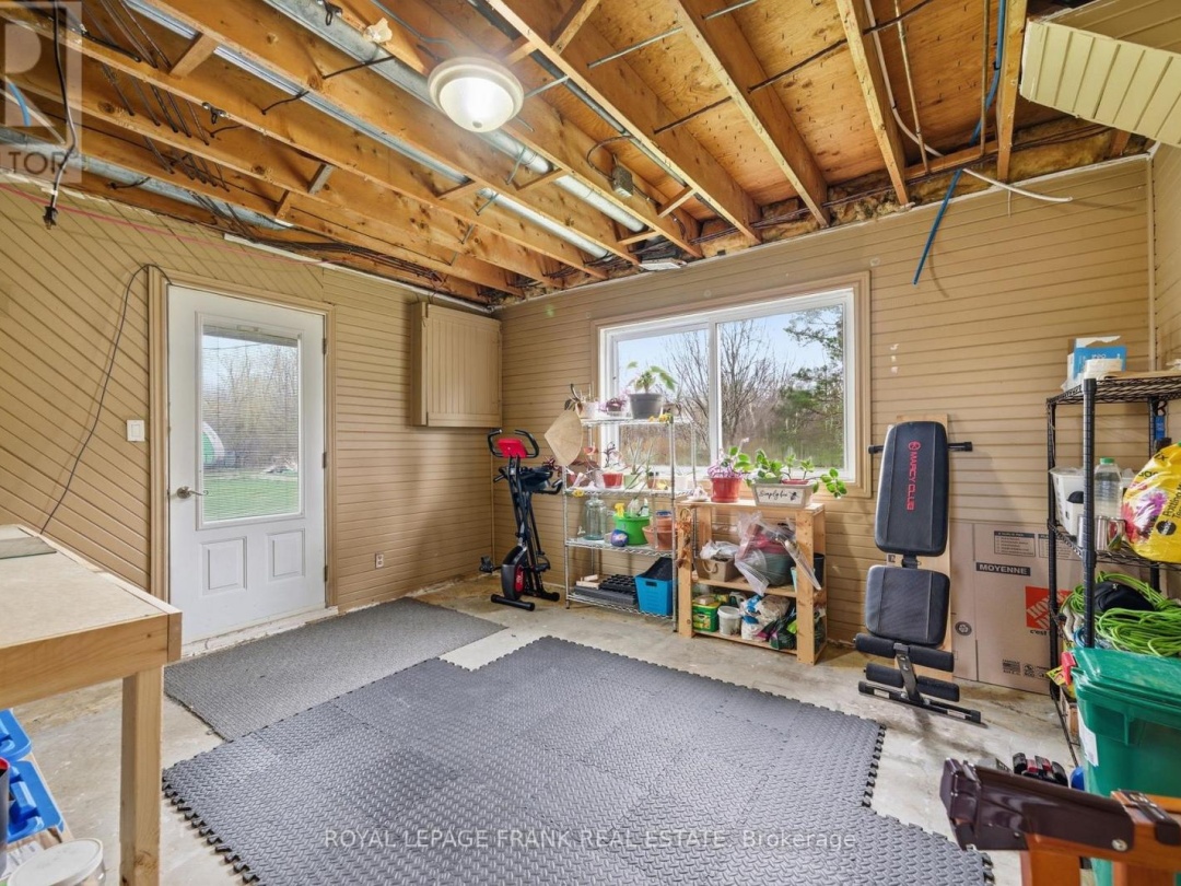 879 LINDEN VALLEY ROAD, Kawartha Lakes (Mariposa)