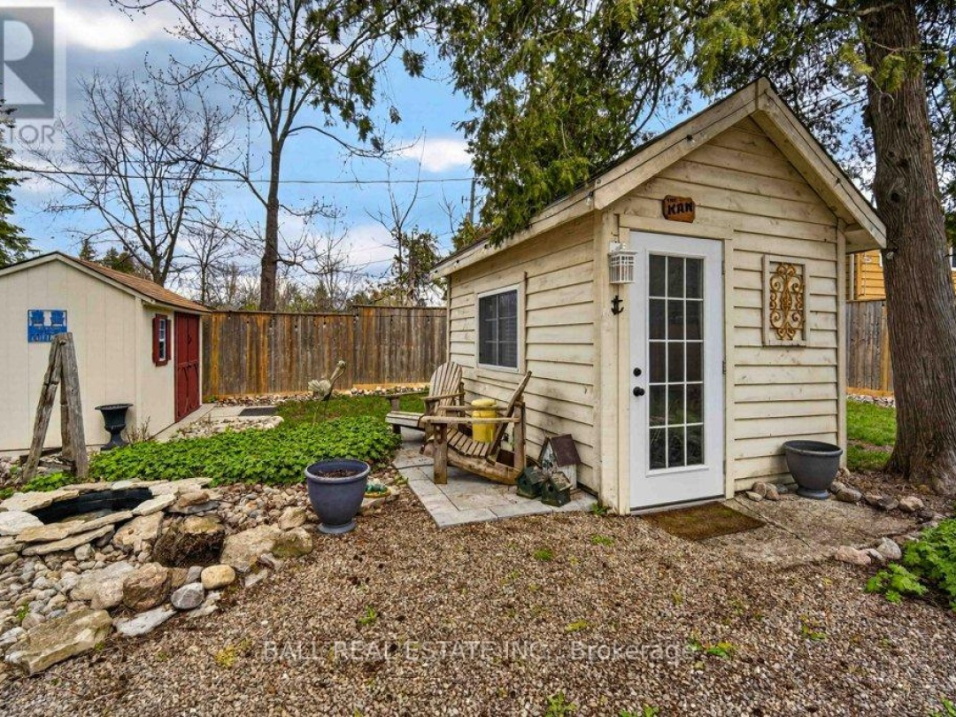769 CEDAR GLEN ROAD, Sturgeon Lake