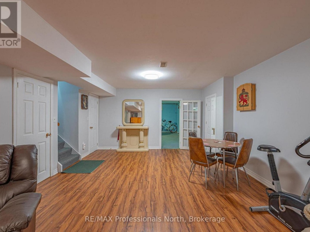 1981 HORSESHOE LAKE ROAD, 