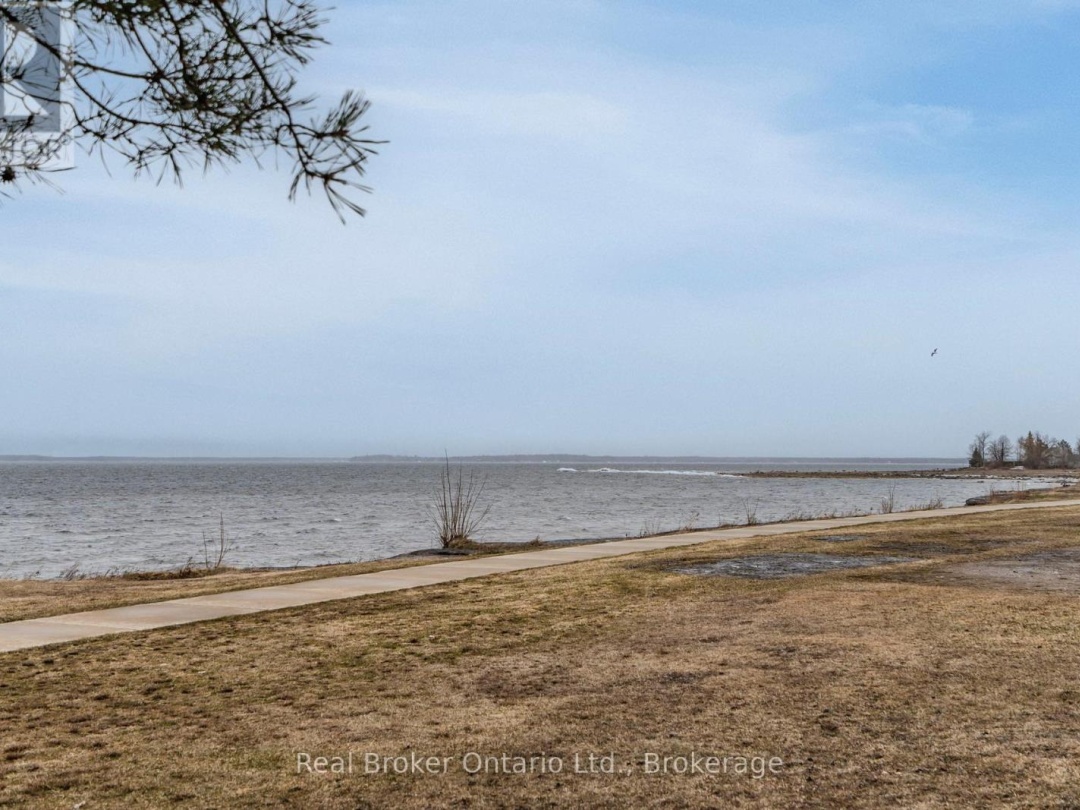 156 SILVER BIRCH CRESCENT, Tay (Port McNicoll)