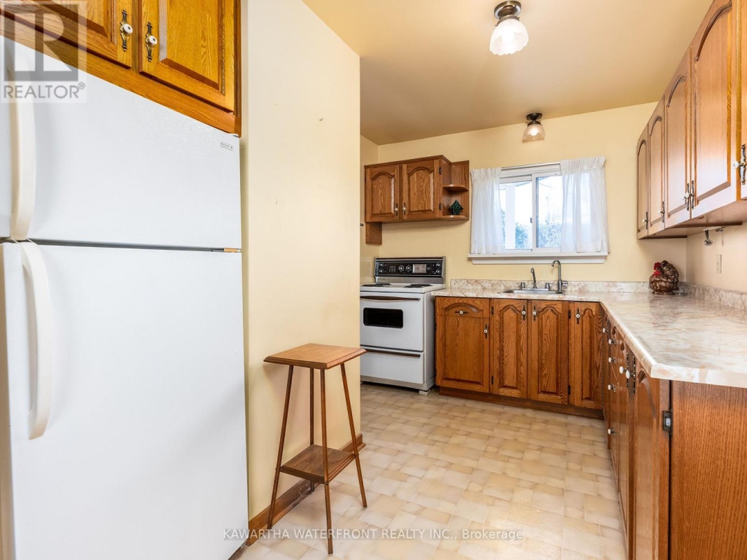 7 REID'S ROAD, Sturgeon Lake