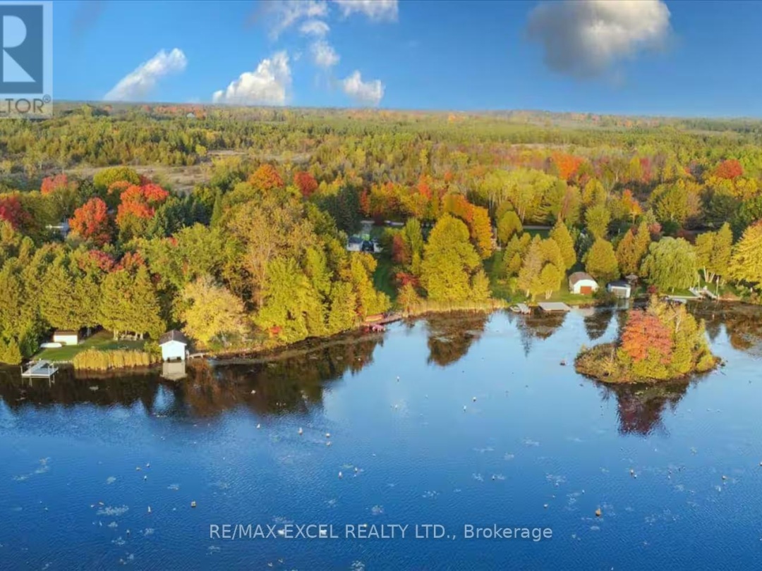 34 HARGRAVE ROAD, Mitchell Lake