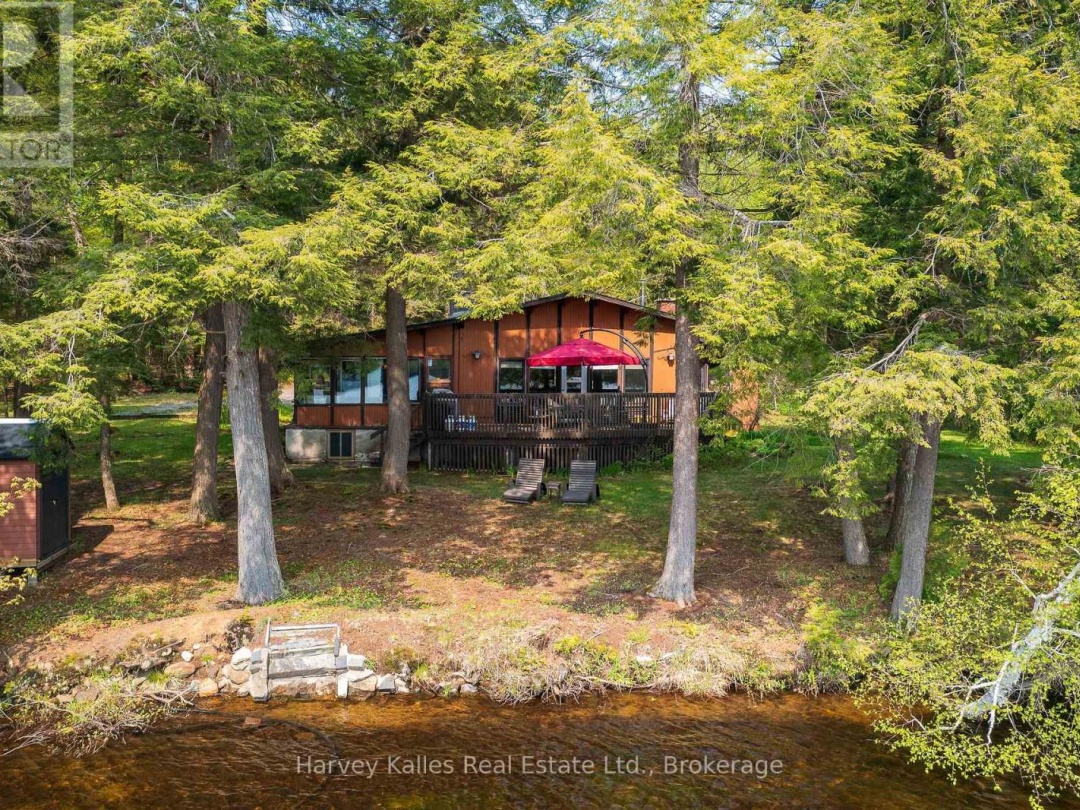 1033 SCOTT LANE, Oxbow Lake