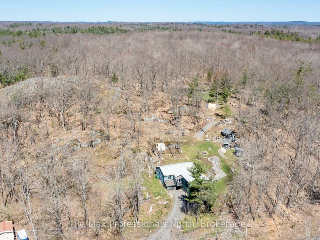 1017 BARLOCHAN ROAD, Muskoka Lakes (Wood (Muskoka Lakes))