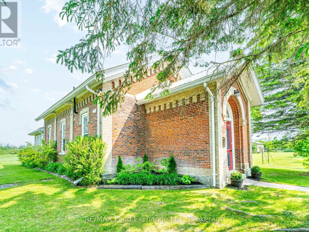 41 SCHOOL ROAD, Kawartha Lakes (Kirkfield)